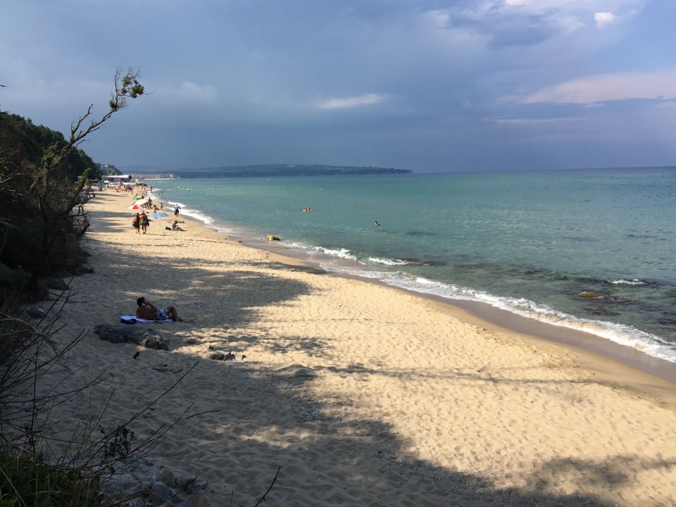 Strand Hotel The Cliff Beach & Spa Resort