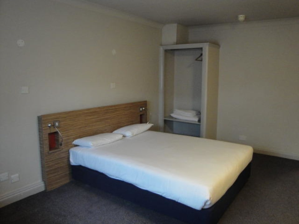 Lozko ibis Styles Reading Oxford Road