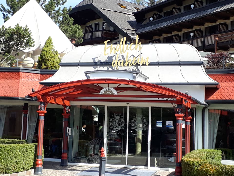 Außenansicht Waldhof Fuschlsee Resort