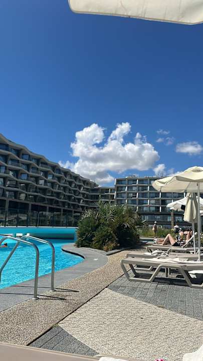 Strand Wave Resort