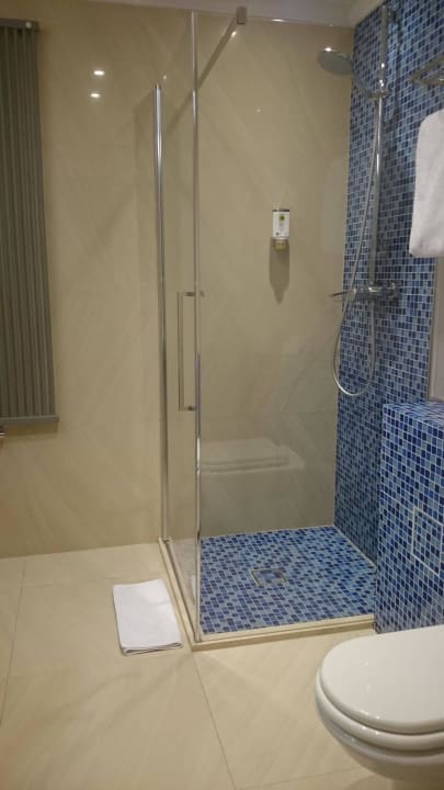 Łazienka03 Hotel Dyplomat