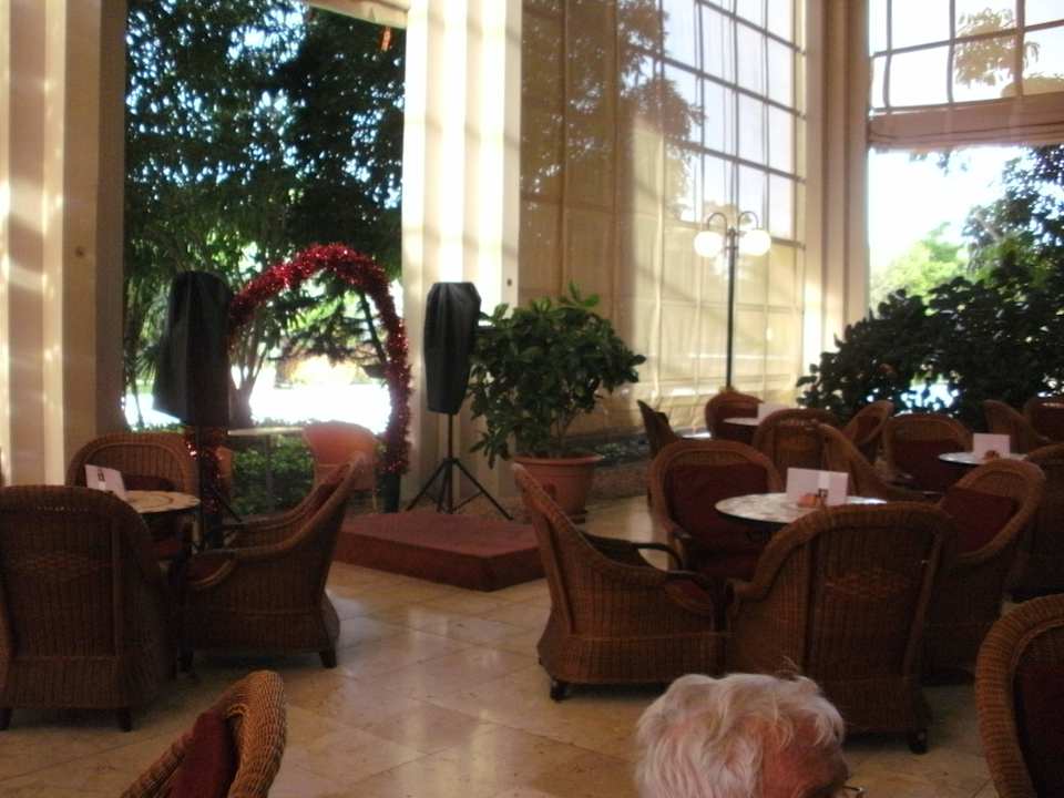 Unterhaltungsraum am Abend mit super Musik Blau varadero - Adults only