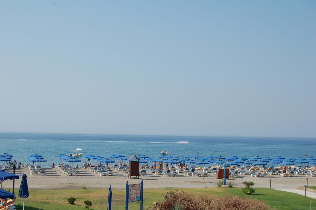 Blick von unserer Terrasse aufs Meer Lindos Princess Beach Resort & Spa
