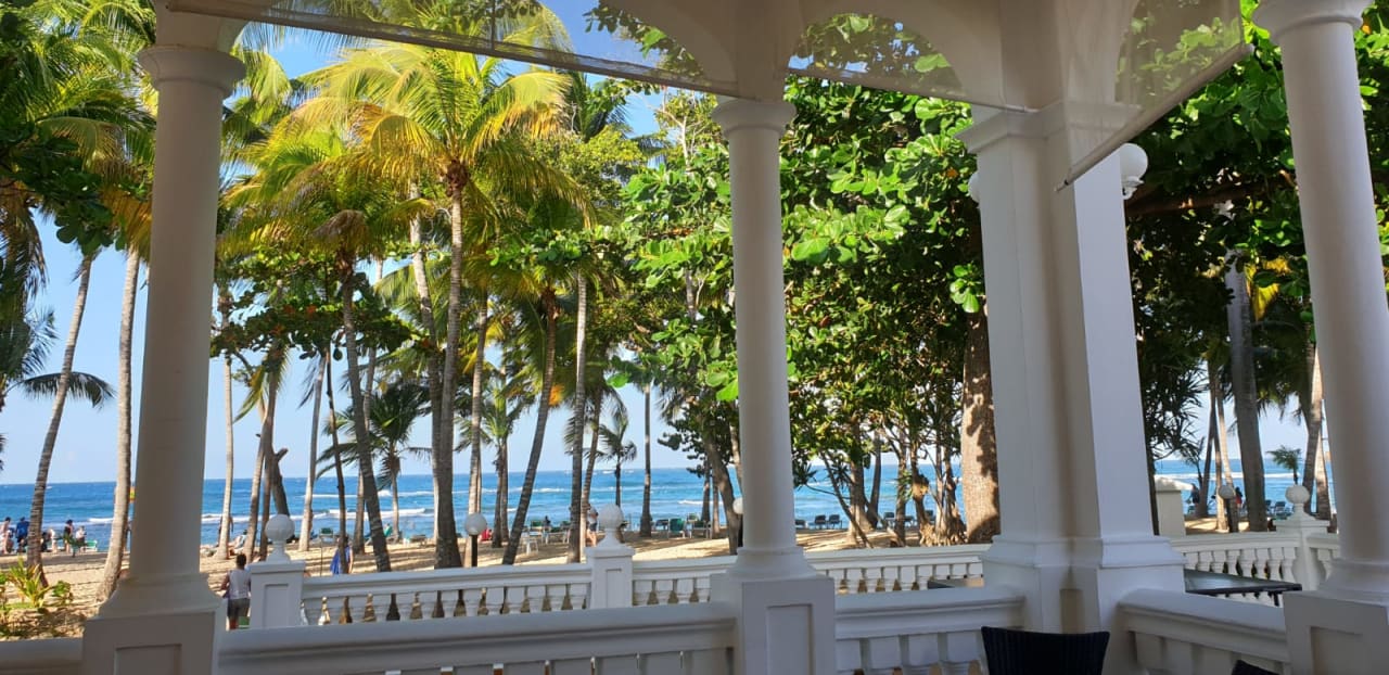 Strand Playabachata Hotel