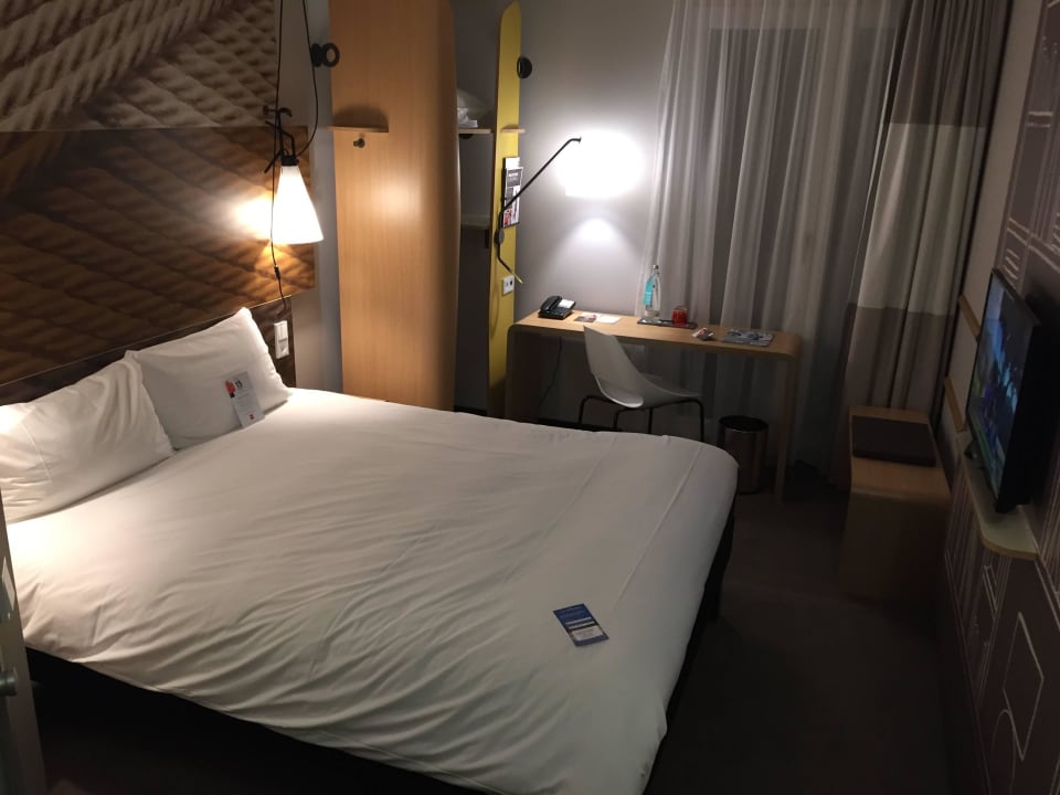 Bett ibis Berlin Hauptbahnhof