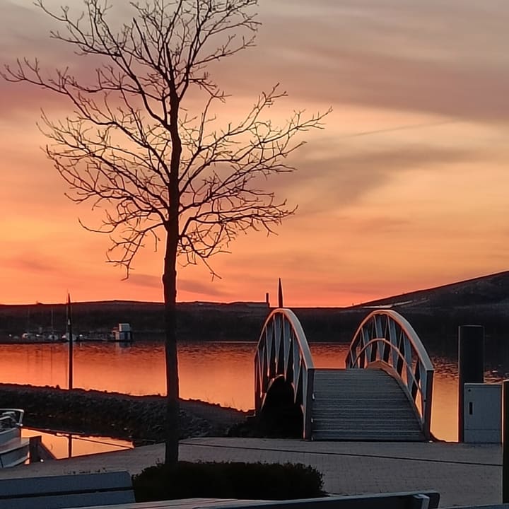 Außenansicht LAGOVIDA Ferienresort am Störmthaler See