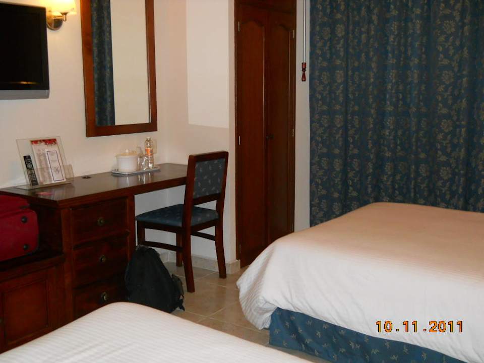 Schreibtisch mit Sitzgelegenheit Hotel Plaza Campeche