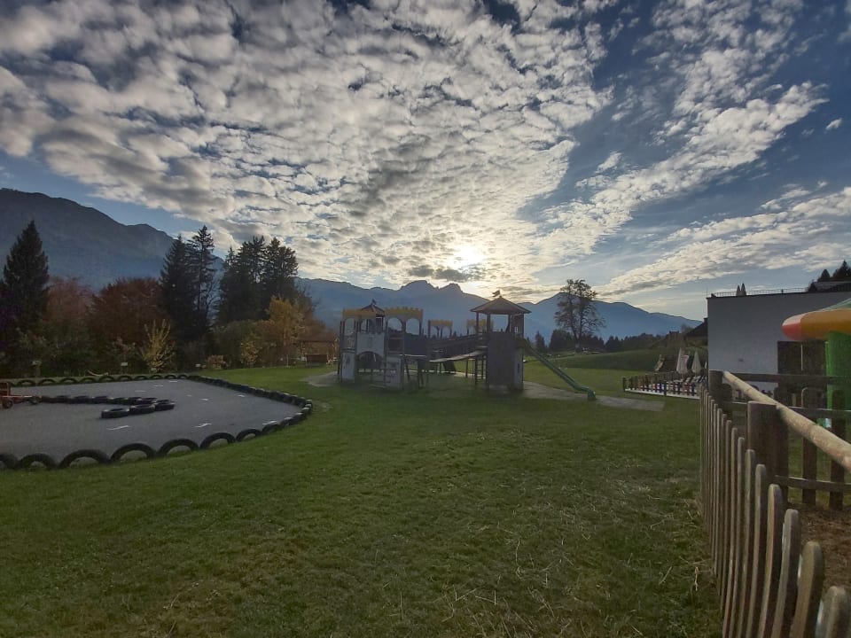 Gartenanlage Familienhotel Ramsi