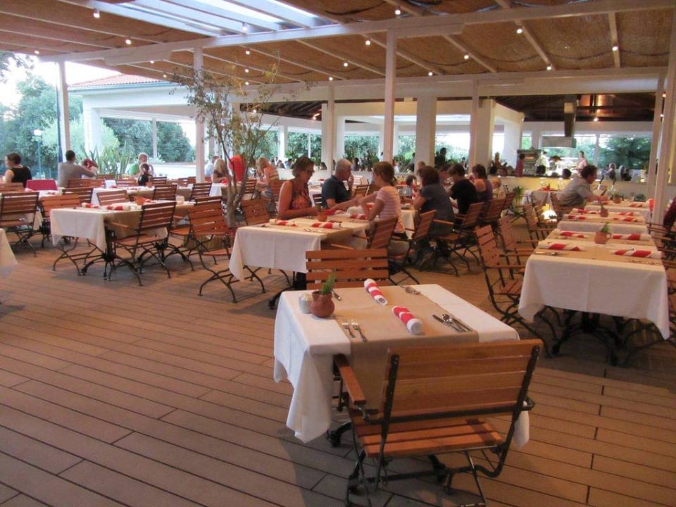 Aussenterrasse gedeckt Valamar Tamaris Hotel