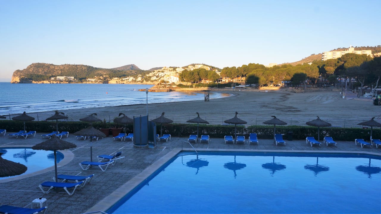 Pool Hotel Vibra Beverly Playa