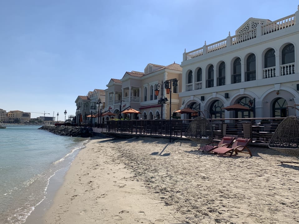 Außenansicht The Ritz-Carlton Abu Dhabi Grand Canal