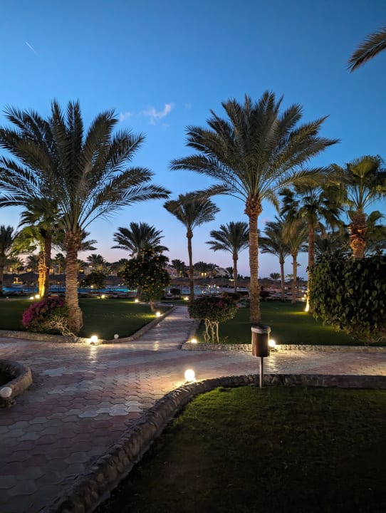 Gartenanlage Three Corners Sea Beach Resort