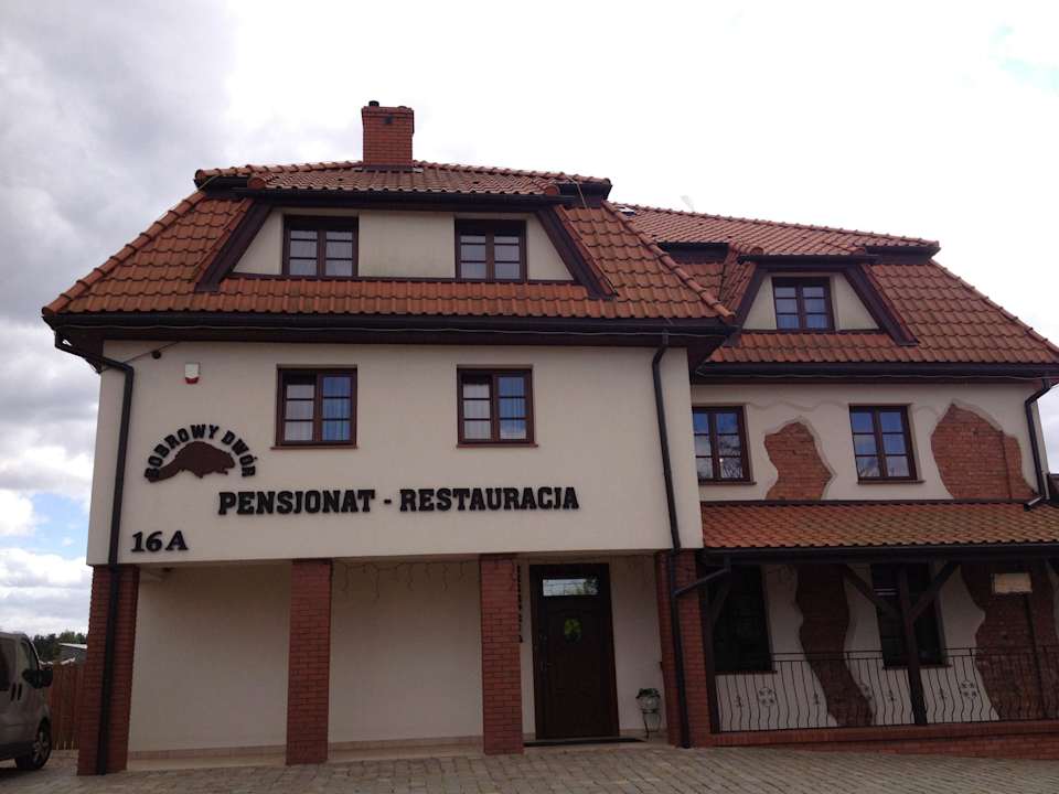 Widok z zewnątrz Pension Bobrowy Dwór