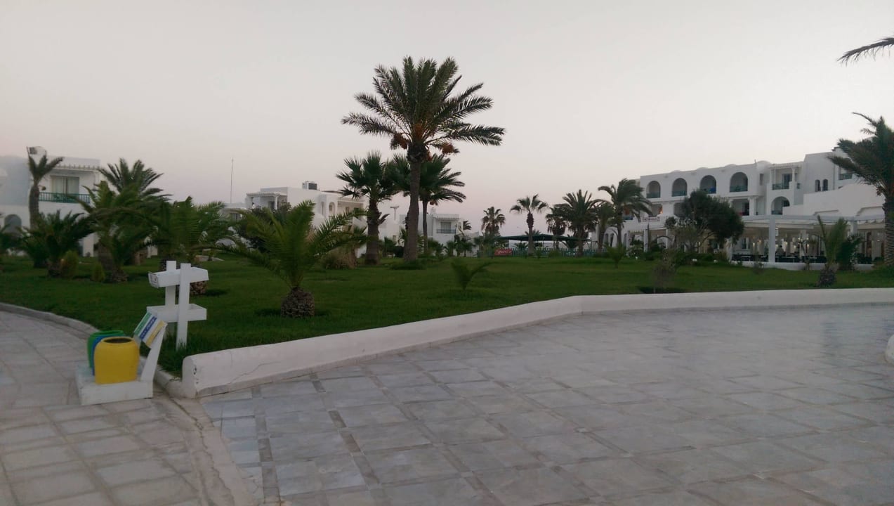 Gartenanlage Vincci Helios Beach