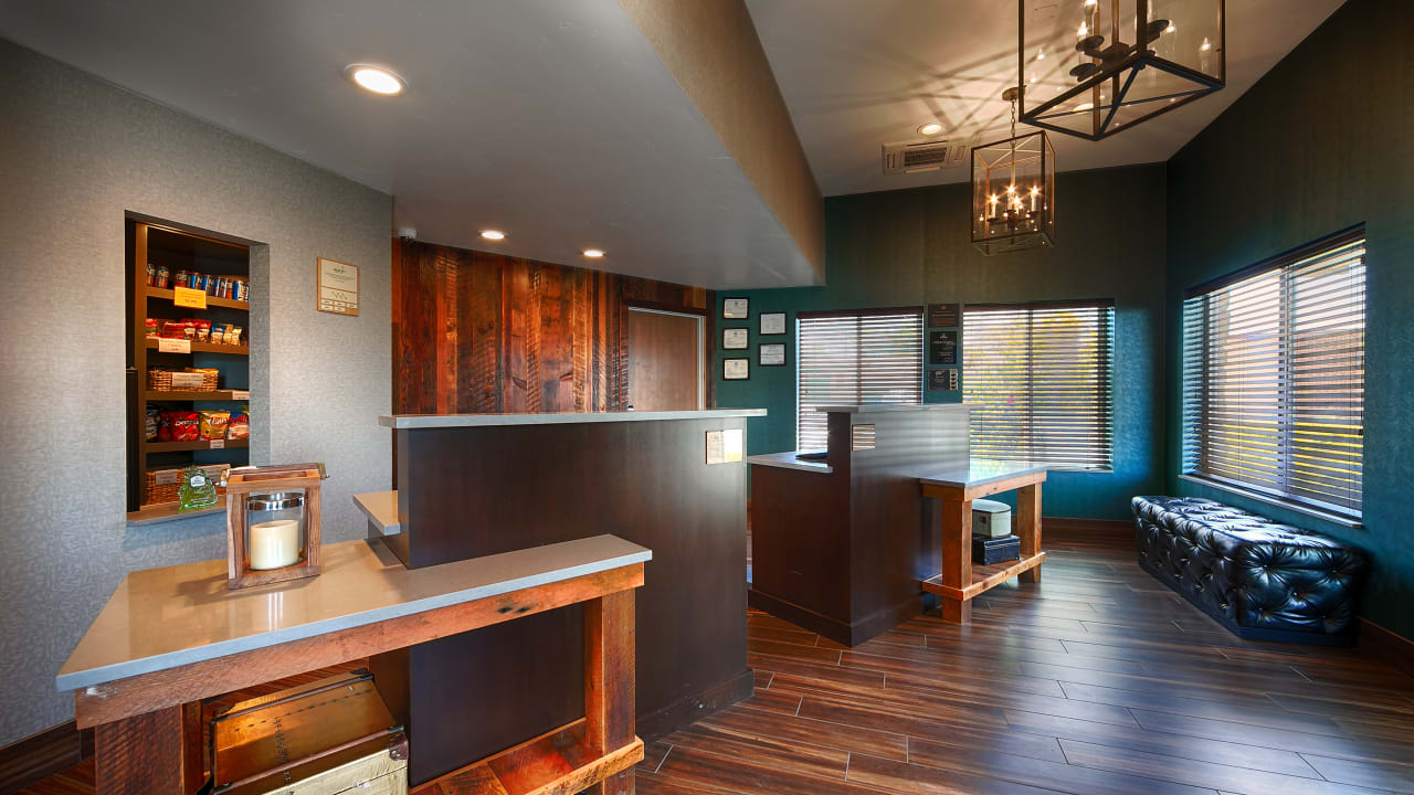 Lobby Best Western Hotel Hi-Desert Inn