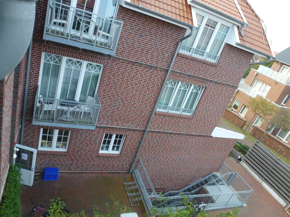 In die Küche +  Metalltür Personaleingang Hotel Logierhus Langeoog