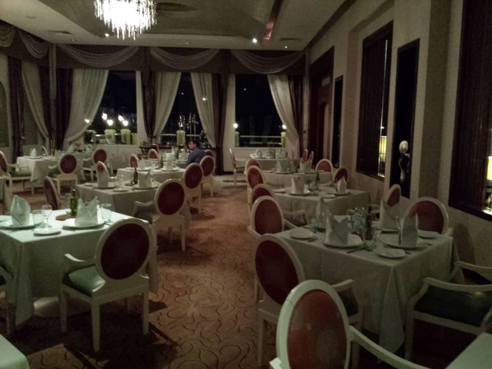 Restaurant Bella Premier Le Reve Hotel & Spa