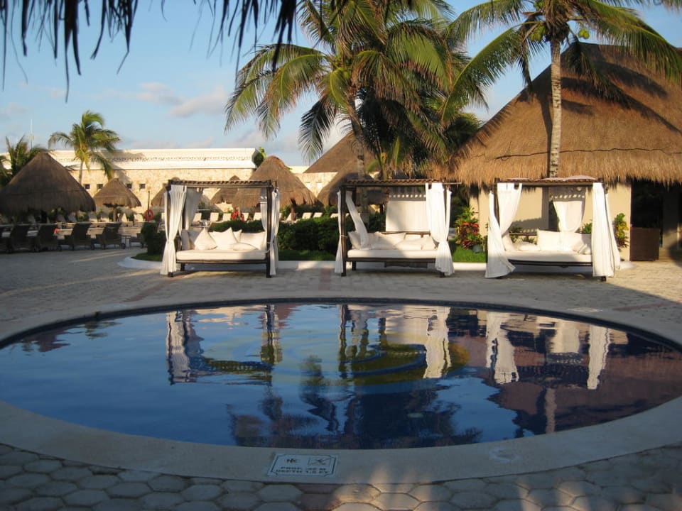 Chilloutzone am Pool Catalonia Royal Tulum Beach & Spa Resort - Adults only