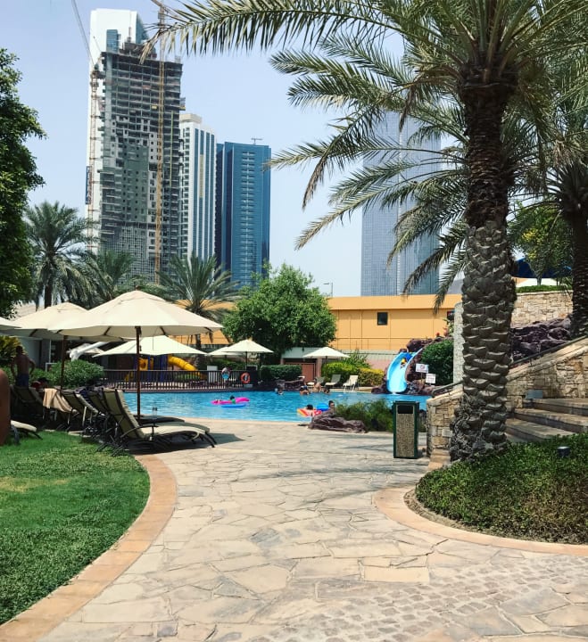 Pool Sheraton Hotel & Resort Abu Dhabi