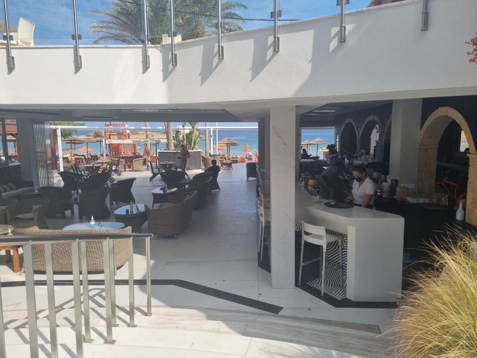 Gastro High Beach Resort