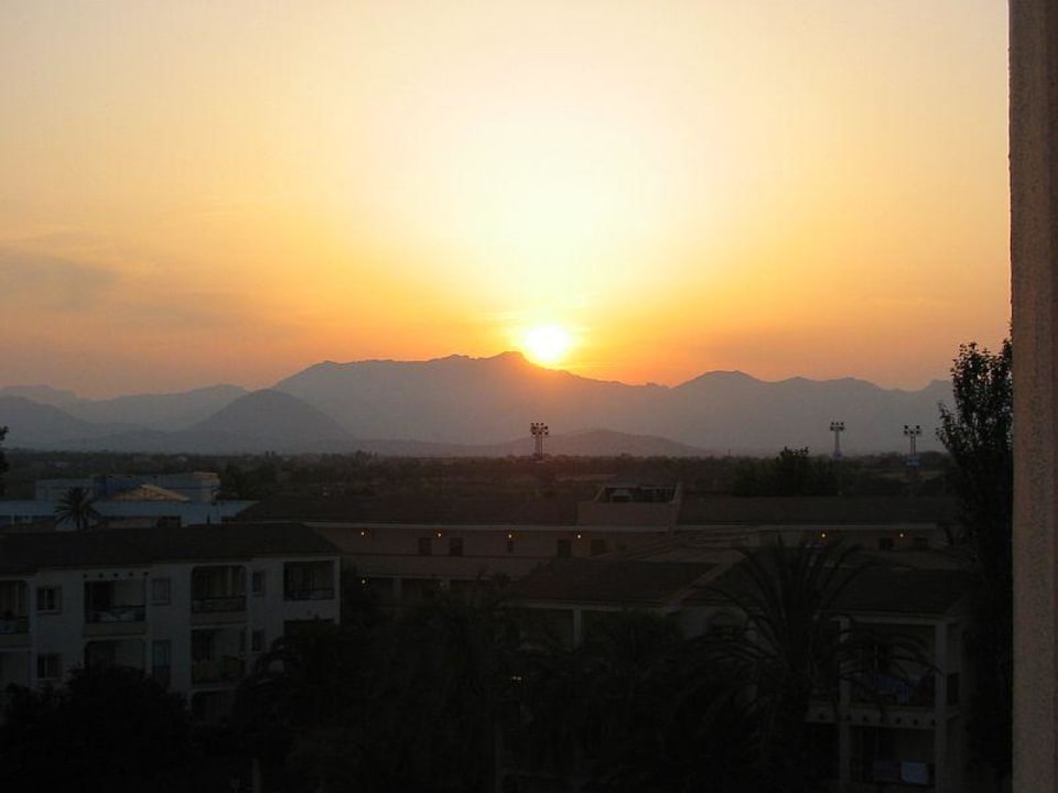 Blick vom Balkon Zafiro Tropic