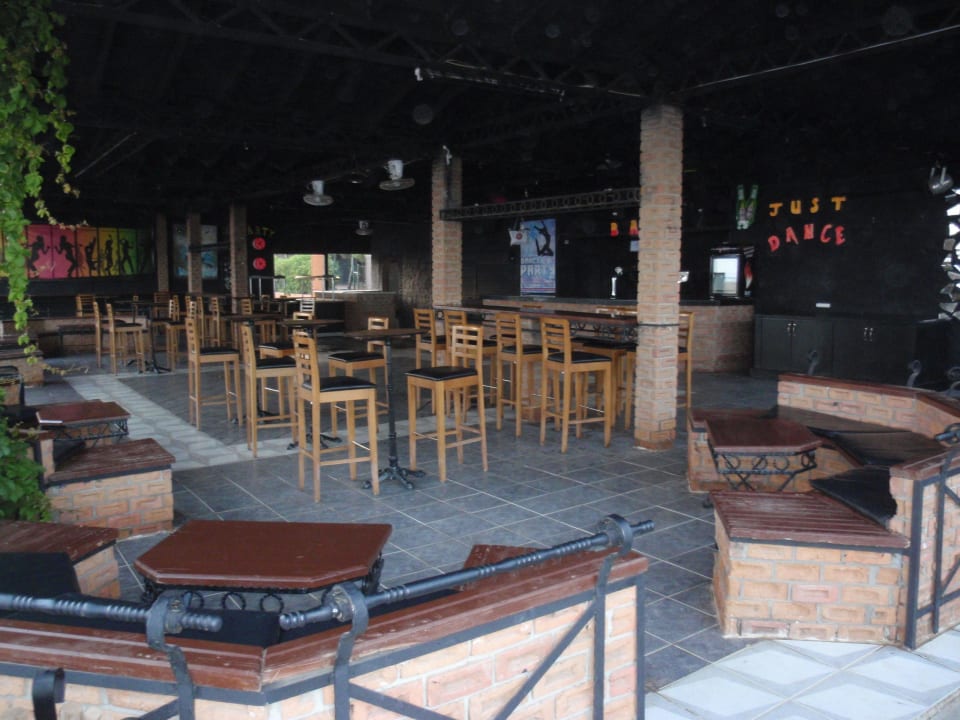 Strandbar Club Turtas Beach Hotel