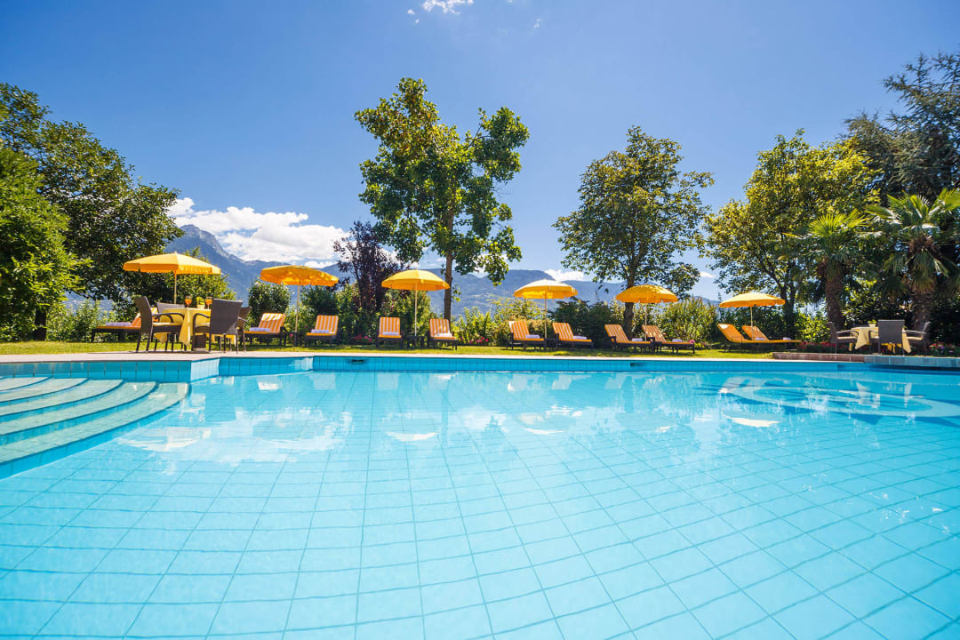 Schwimmbad Landhaus Hotel Kristall