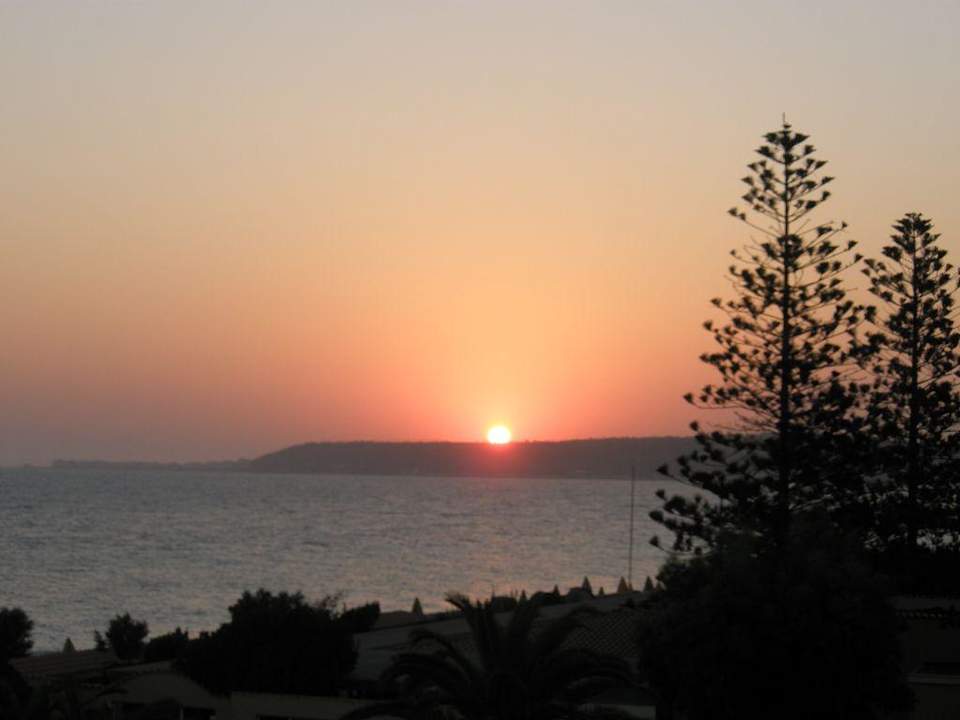 Wschód Sunshine Rhodes