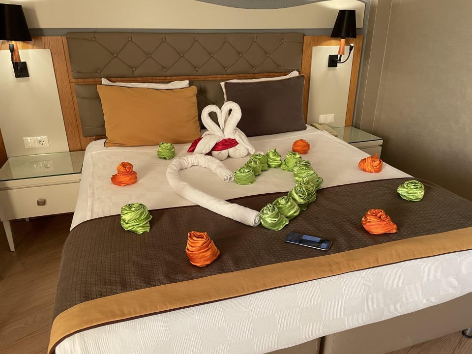 Zimmer Saturn Palace Resort Hotel