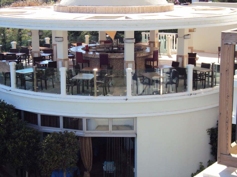 Bar Royal Atlantis Spa & Resort