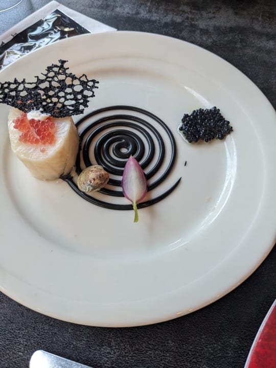 Gastro Adora Hotel & Resort