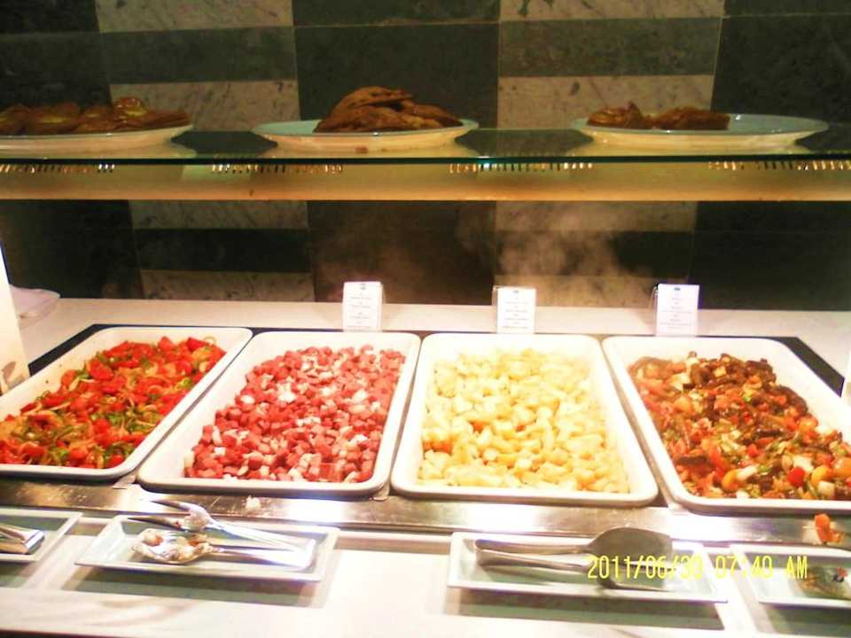 Teil v. warmen Frühstücksbüffet The Orangers Beach Resort and Bungalows