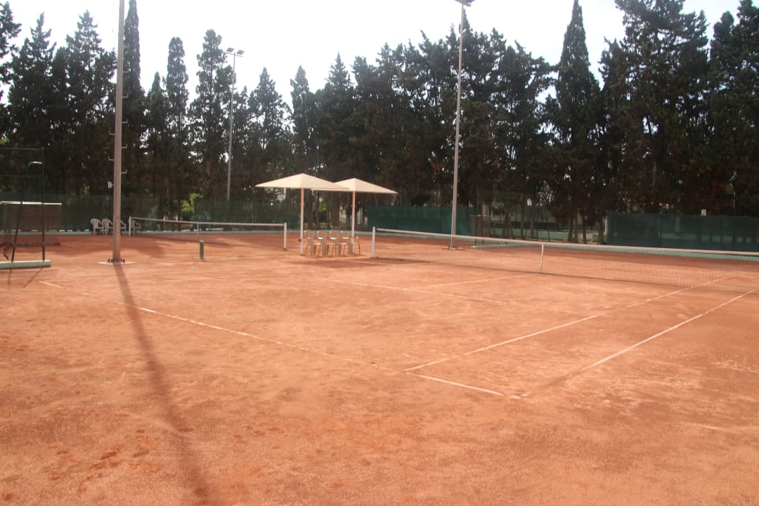 Tennisplatz Calimera Delfino Beach Resort & Spa