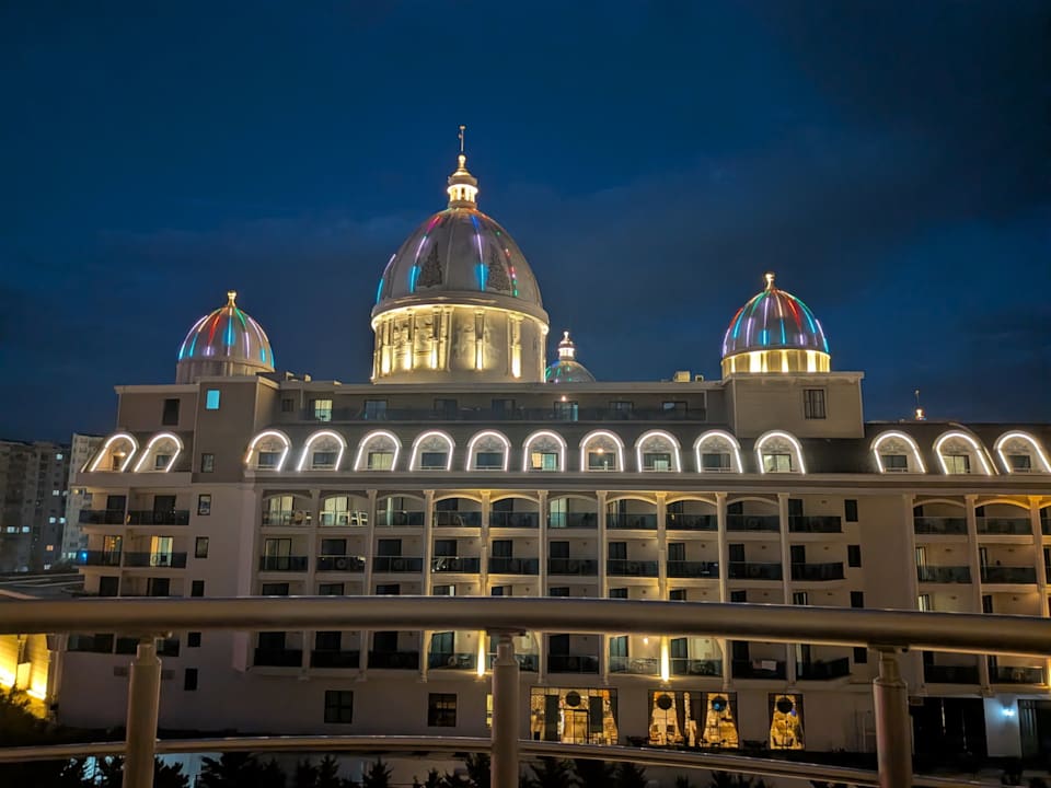 Außenansicht Saturn Palace Resort Hotel