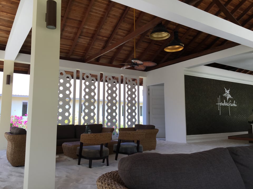 Lobby Hondaafushi Island Resort