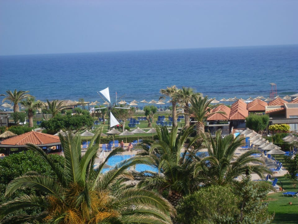 Pool und Strand Anissa Beach & Village