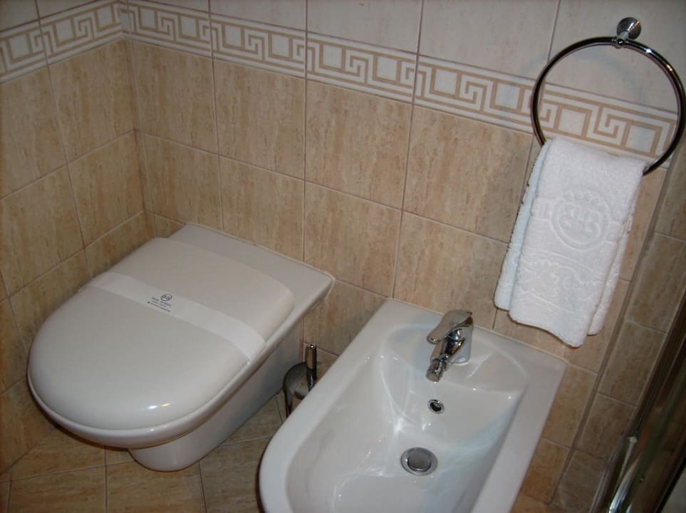 Badezimmer Hotel Butrinti & Spa