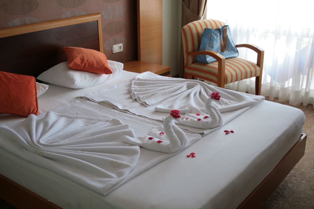 Sehr schön hergerichtetes Hotelzimmer Hotel Sirma