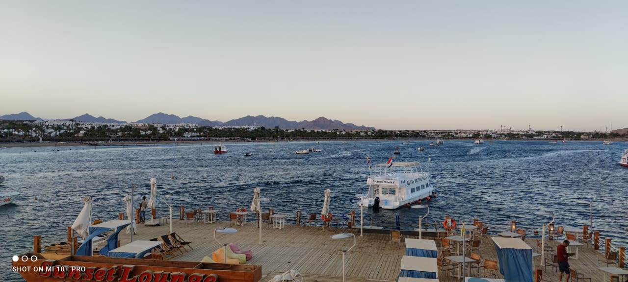 Strand Lido Sharm Hotel