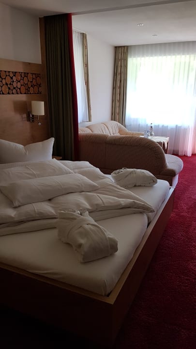 Zimmer Alm- & Wellnesshotel Alpenhof