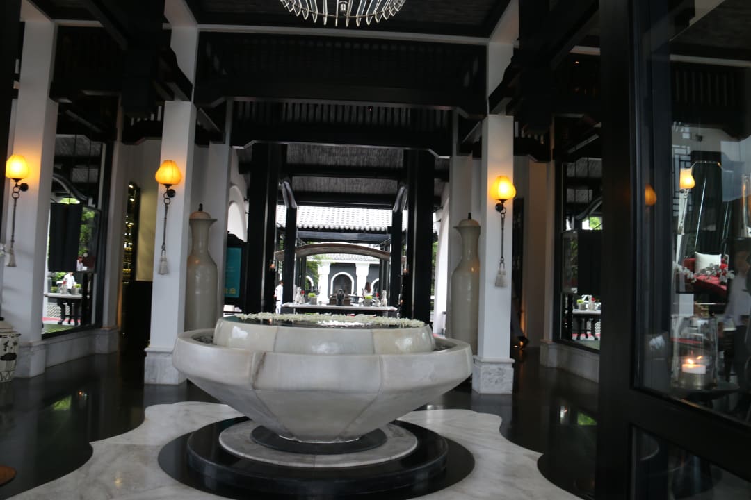 Lobby Hotel InterContinental Danang Sun Peninsula Resort