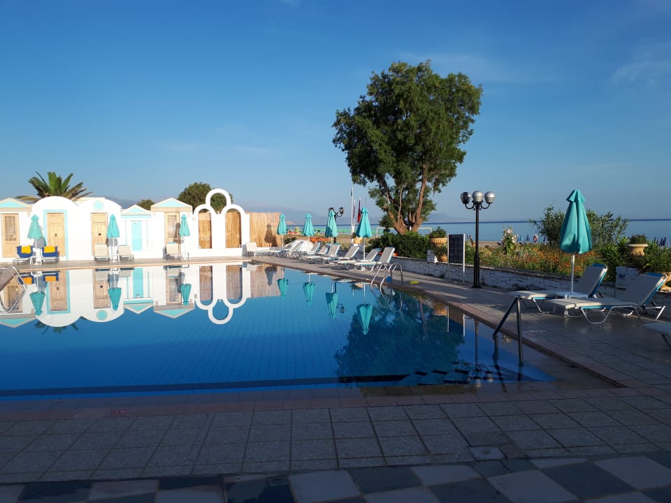 Pool Golden Beach Rethymnon