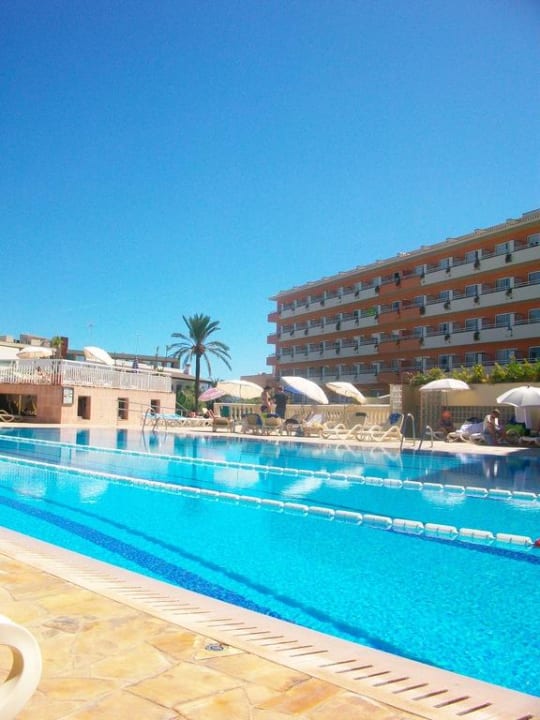 Das große Becken Caprice Janeiro Hotel & Spa