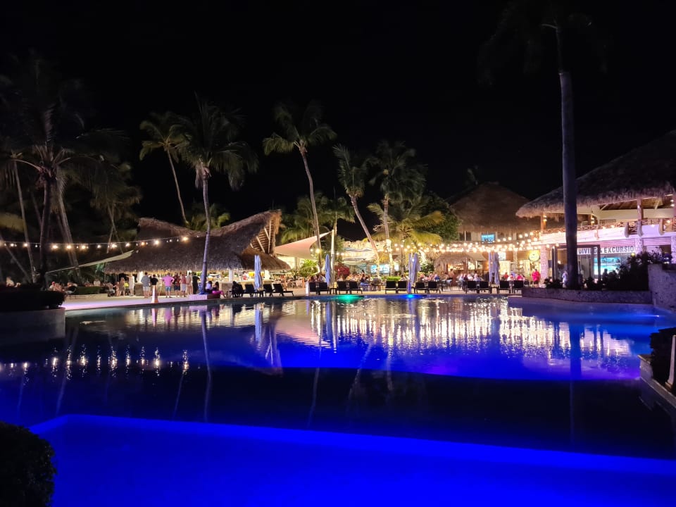 Pool Hotel Viva Dominicus Beach by Wyndham - All Inclusive Resort