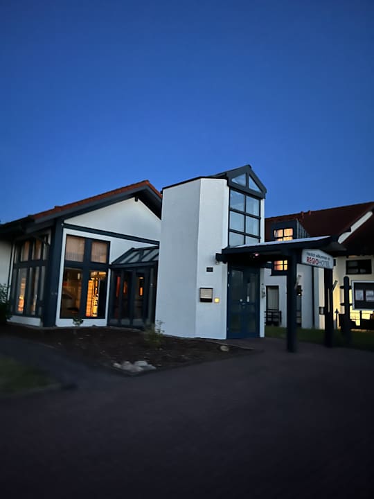 Außenansicht REGIOHOTEL Wittekind Burg