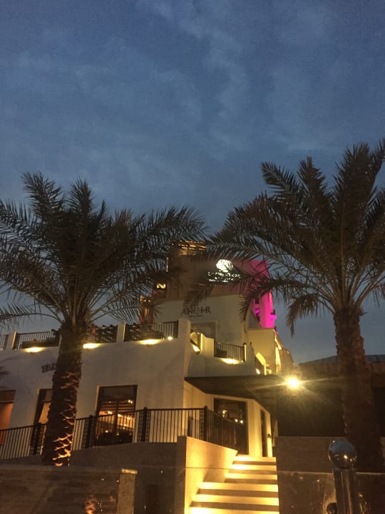 Gastro DoubleTree by Hilton Resort & Spa Marjan Island