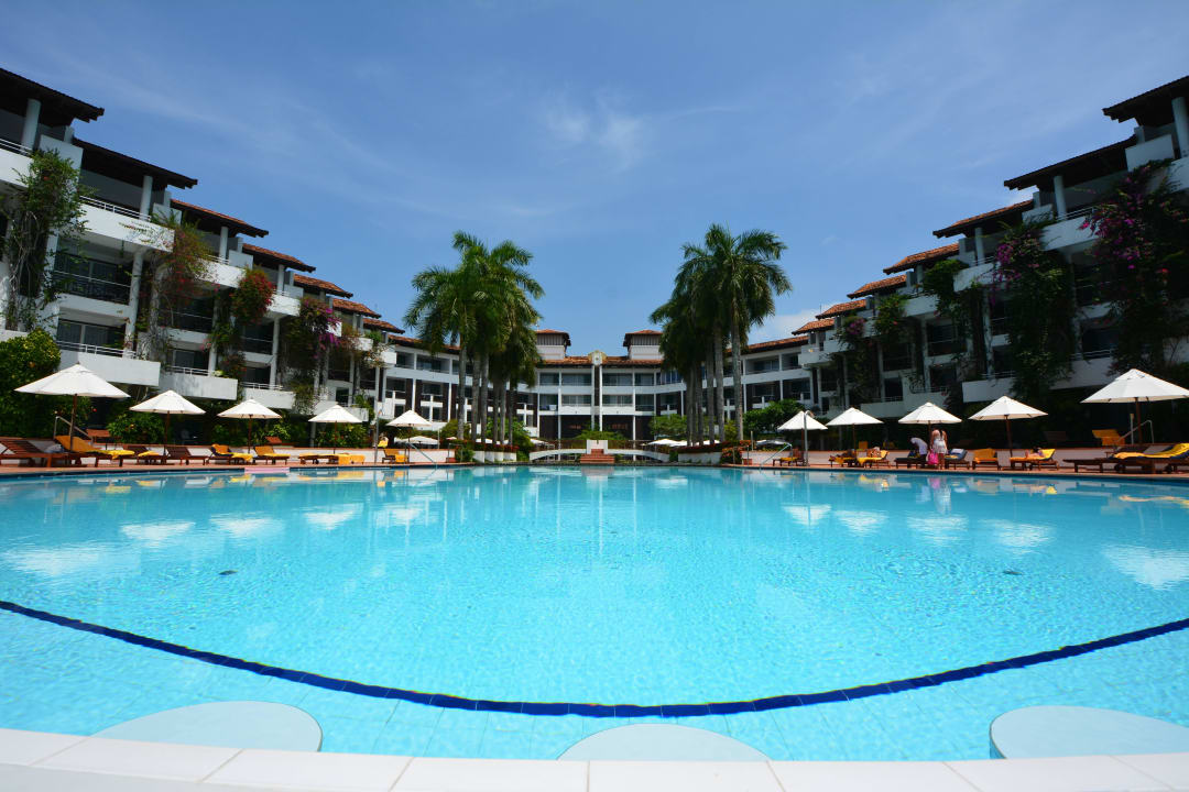 Pool Hotel Lanka Princess Ayurveda