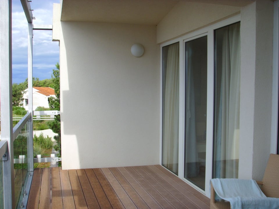 Terrasse Junior Suite 334 halb überdacht Wyndham Grand Novi Vinodolski Resort - The View & Family Apartments