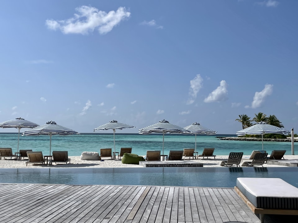 Pool Le Meridien Maldives Resort & Spa
