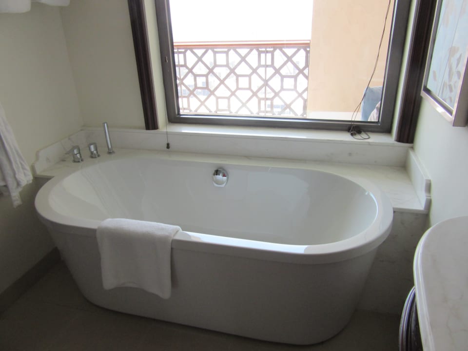 Zimmer Ajman Saray, a Luxury Collection Resort